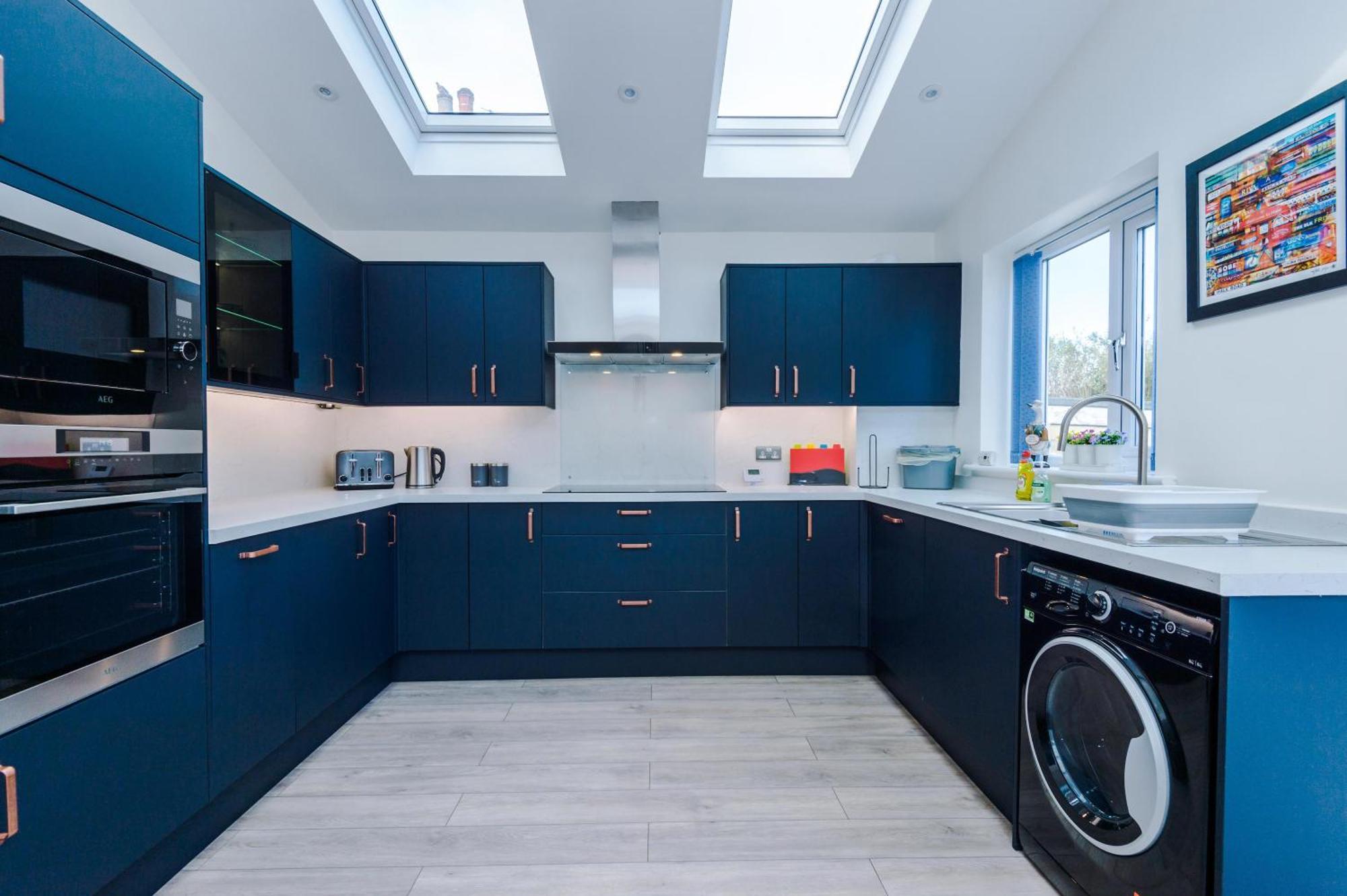 Sandileigh House By Yourstays - Luxurious 3 Bedroom House In Олтрингем Экстерьер фото